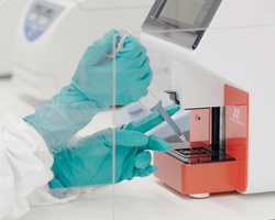 The Environmental DNA Lab at IE University
